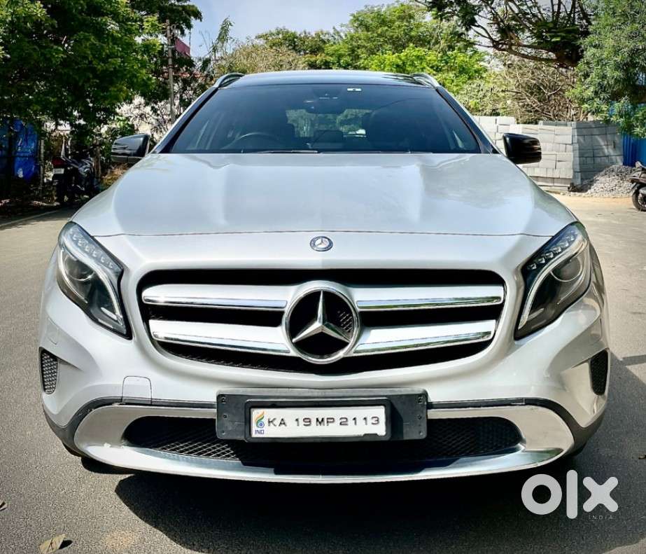 2015 GLA 200 — ₹14.5L on OLX
