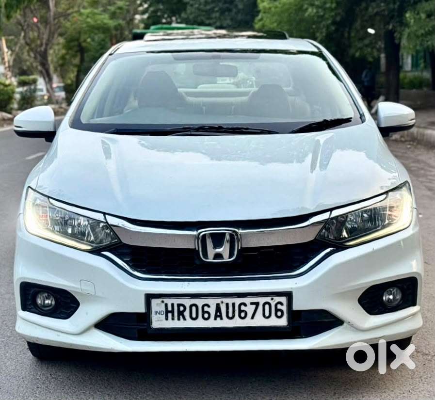 2019 V MT Sunroof — ₹5.25L on OLX