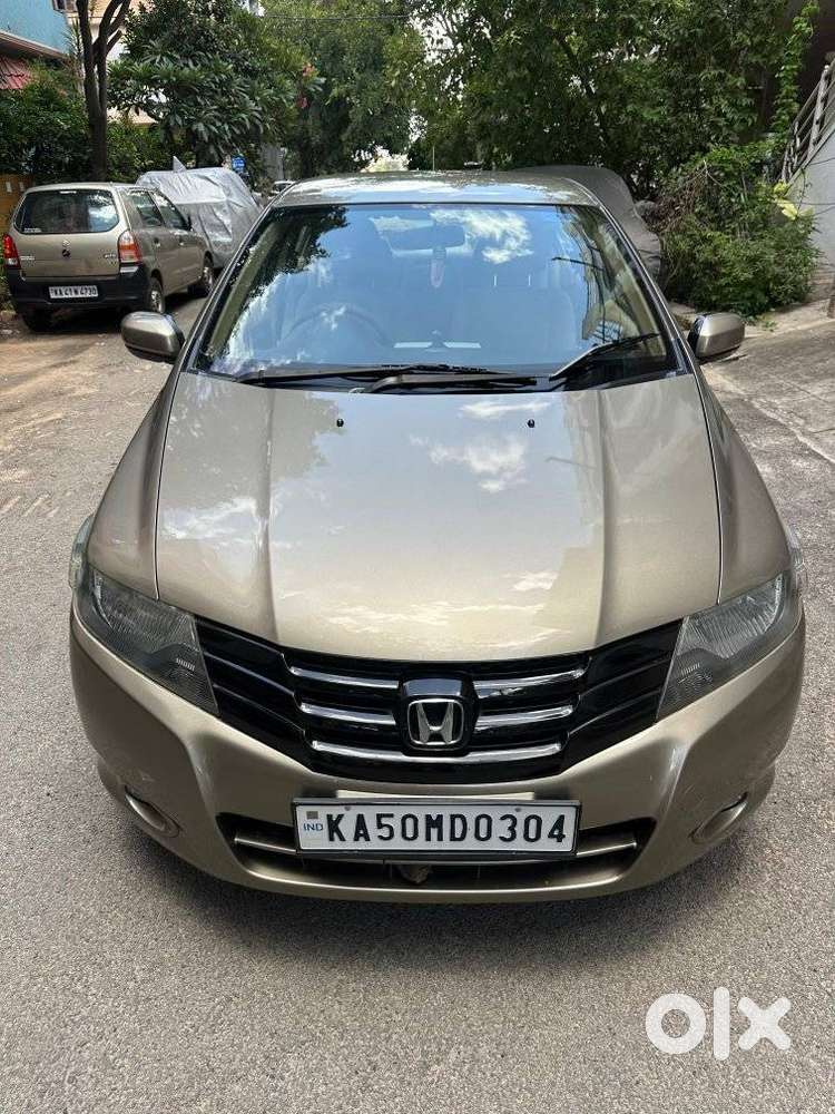 2010 [2008-2011] 1.5 V Exclusive i-VTEC MT — ₹2.65L on OLX