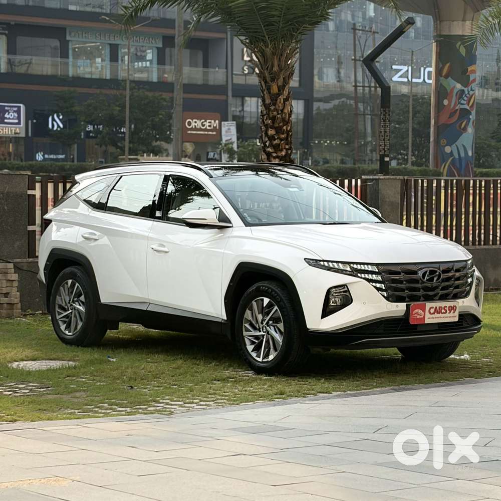 2024 Signature 2.0 AT Petrol — ₹24.9L on OLX