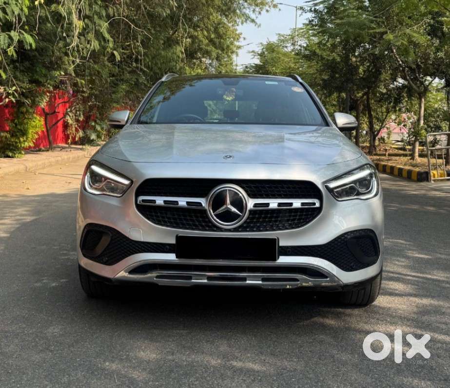 2022 GLA 200 — ₹29.9L on OLX