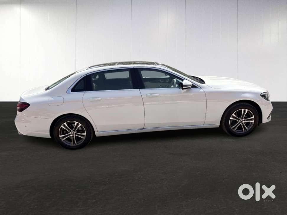 2022 E 200 — ₹50.0L on OLX