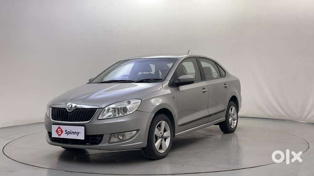2014 [2011-2016] 1.6 Elegance MPI — ₹3.63L on OLX