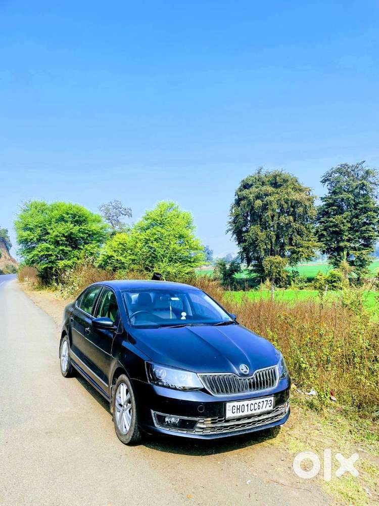 2020 1.0 Style AT — ₹6.50L on OLX