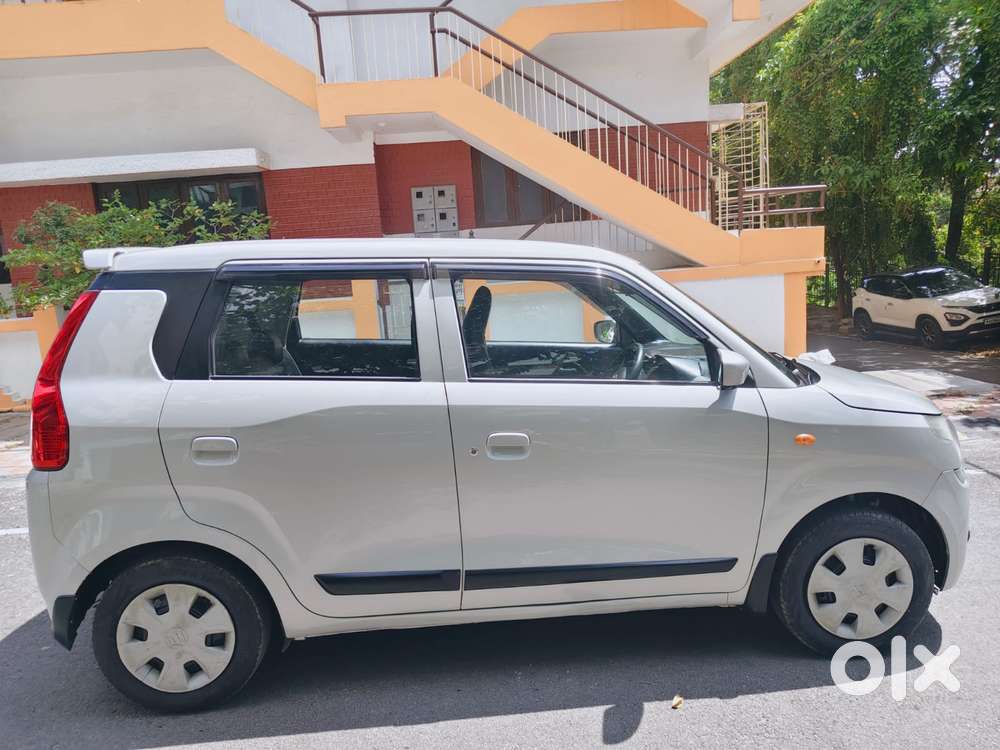 2020 VXI 1.2 — ₹4.75L on OLX