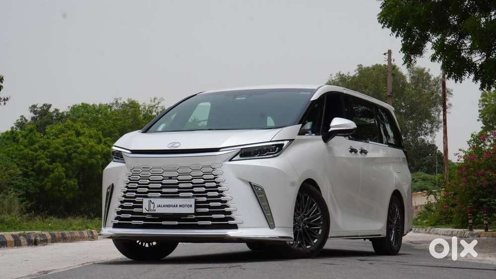 2024 Lexus Lm — used car price guide