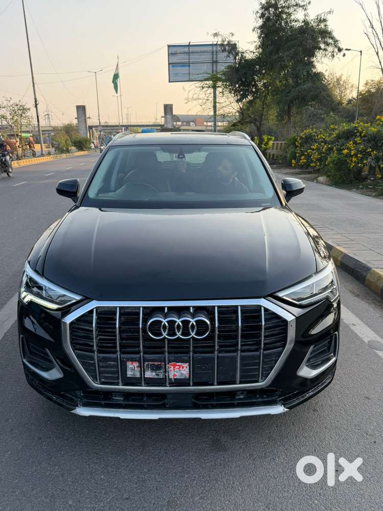 2023 40 TFSI Premium Plus — ₹29.5L on OLX