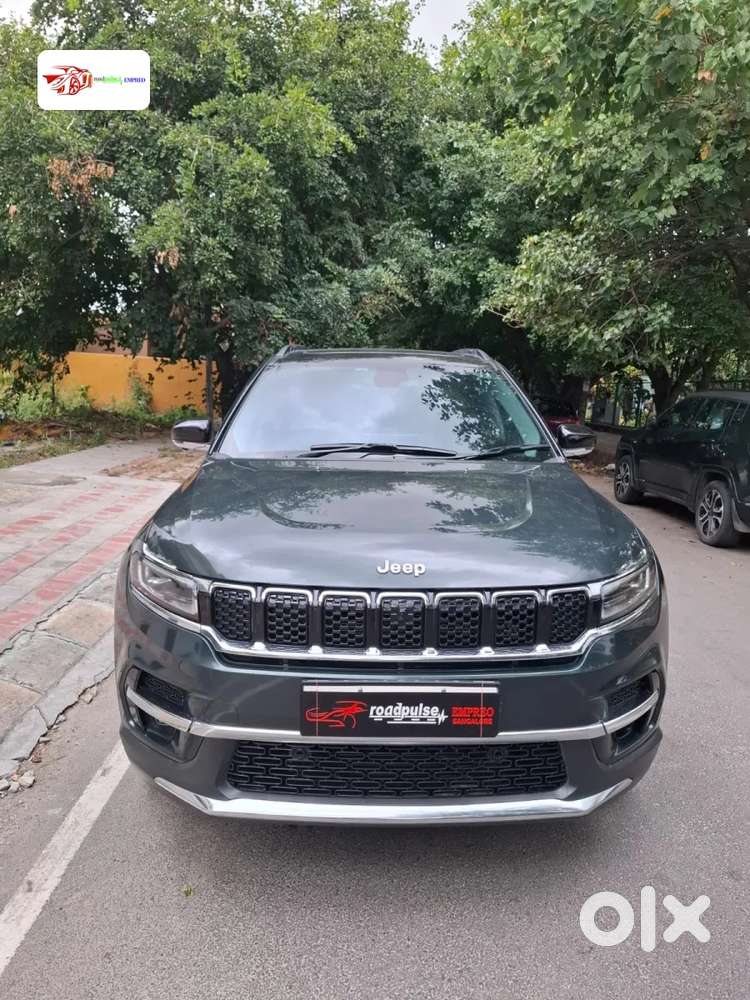 2025 Limited Plus 4x2 AT — ₹35.0L on OLX