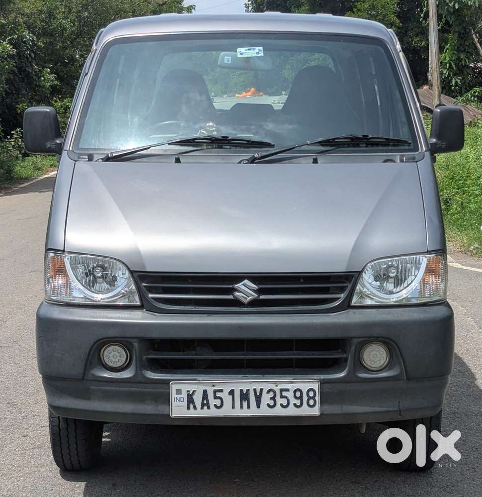 2023 7 Seater — ₹5.30L on OLX