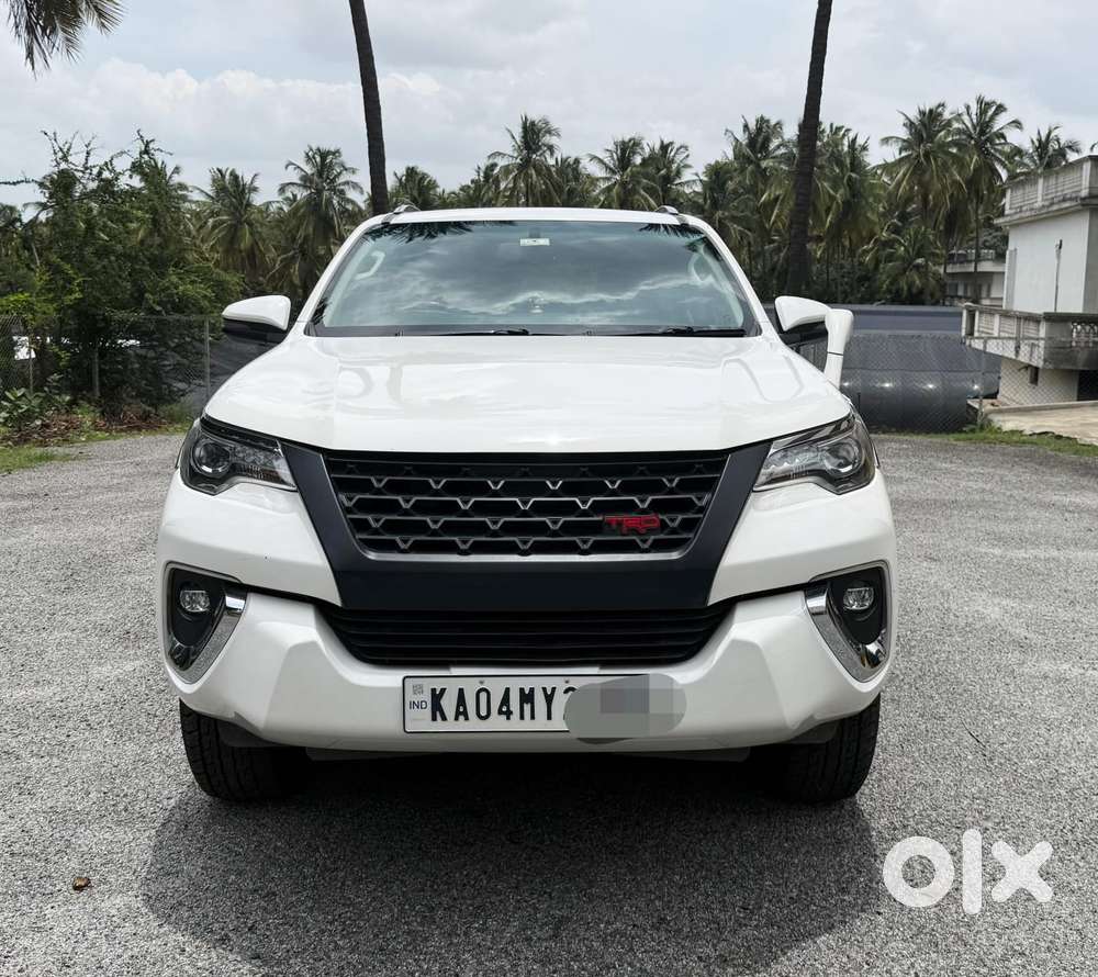 2020 4X2 MT 2.8 Diesel — ₹29.3L on OLX