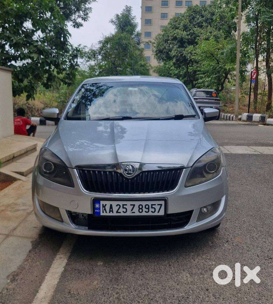 2013 1.6 Ambition Plus TDI AT — ₹2.55L on OLX