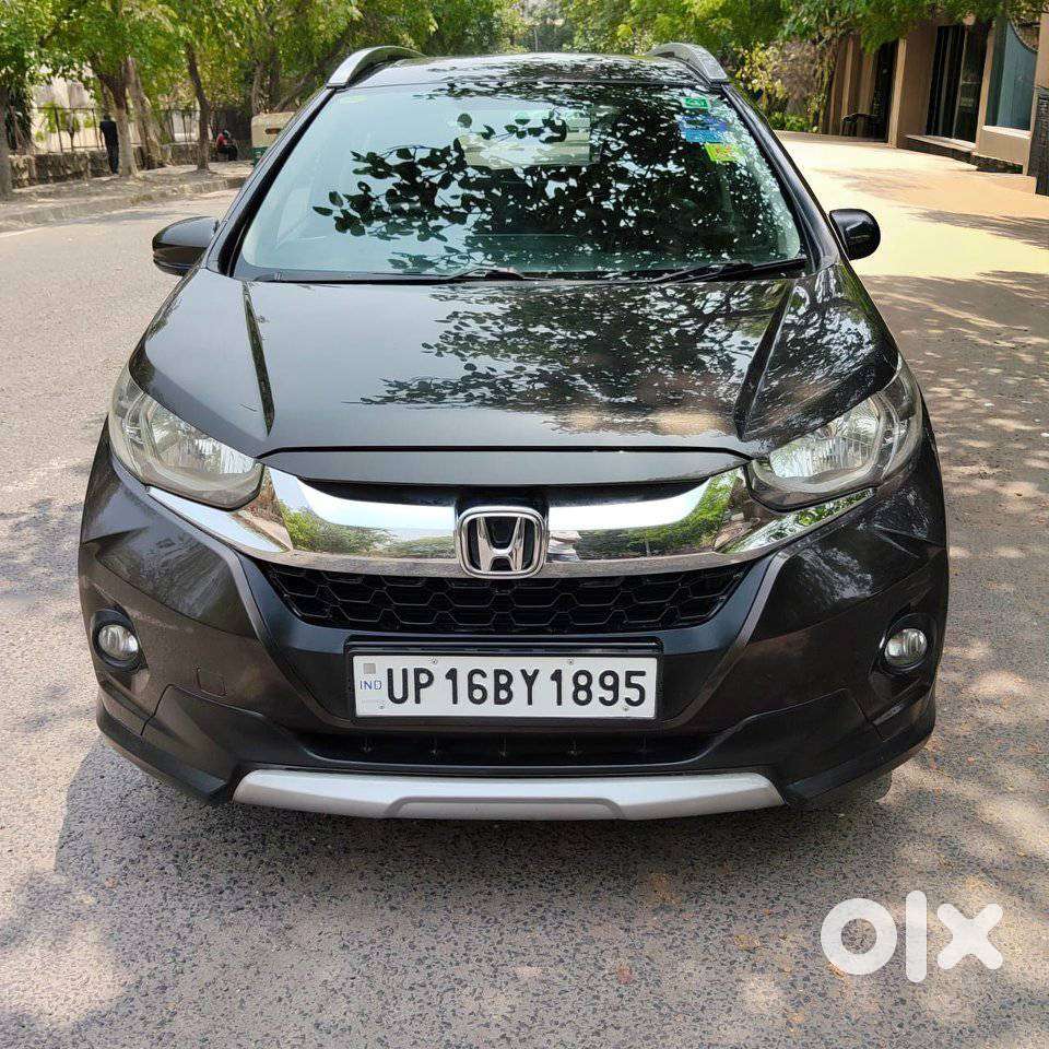 2018 VX (Petrol) — ₹5.25L on OLX