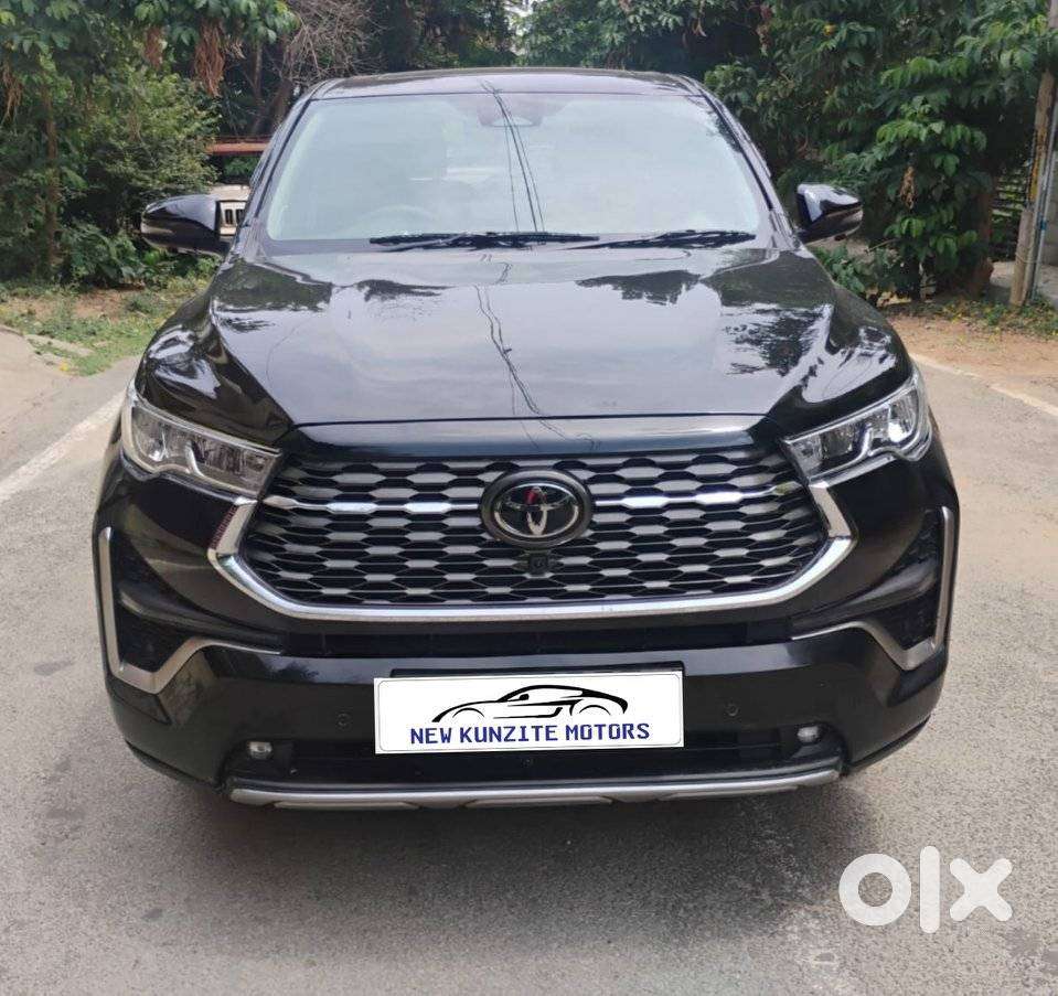 2025 2.0 ZX Hybrid 7 STR — ₹31.5L on OLX