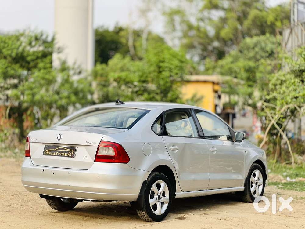 2013 [2011-2016] 1.6 Elegance MPI — ₹2.55L on OLX