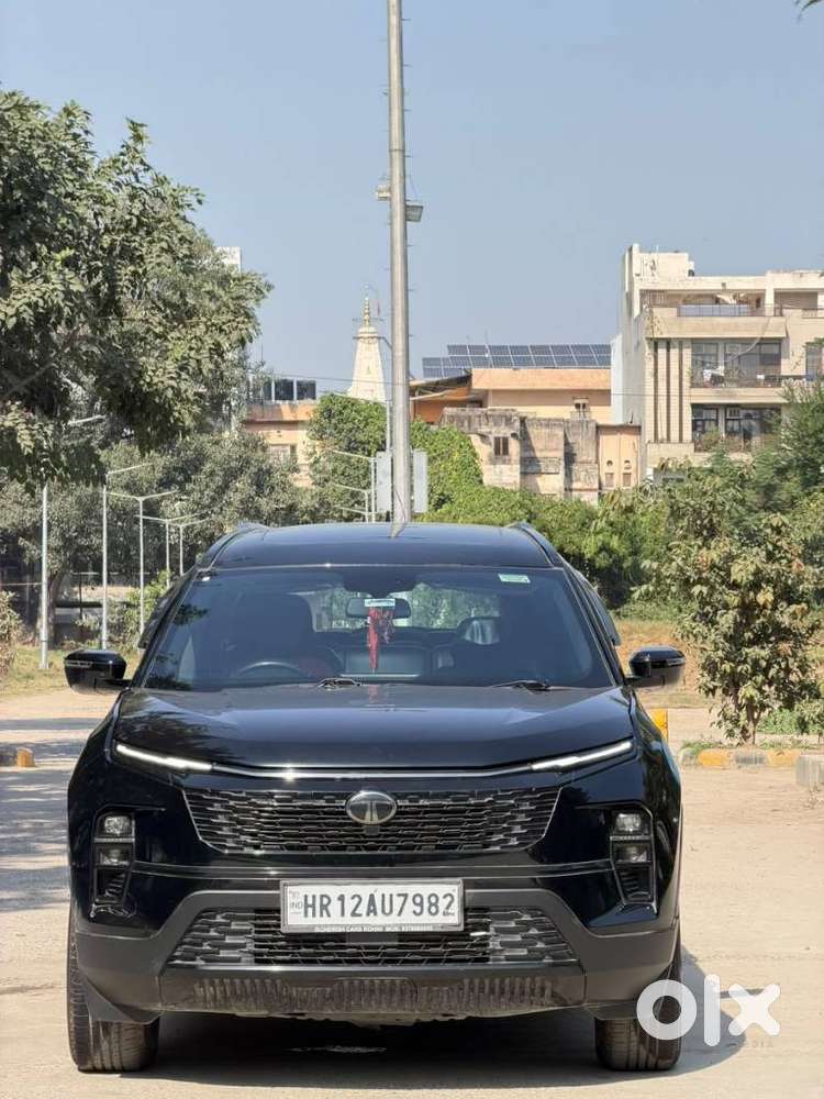 2024 Pure Plus S Dark Edition AT — ₹14.5L on OLX