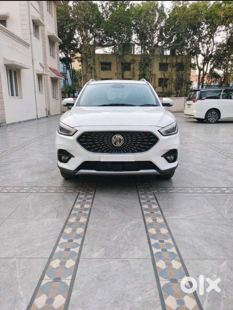 2024 1.5 Savvy CVT — ₹14.8L on OLX