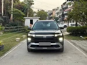 2025 Signature 1.5 Petrol DCT 7STR [2024-2025] — ₹20.8L on CarWale