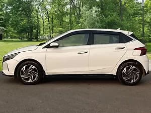 2023 Asta (O) 1.2 IVT [2023-2025] — ₹8.25L on CarWale