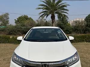 2017 V CVT Petrol [2017-2019] — ₹4.99L on CarWale