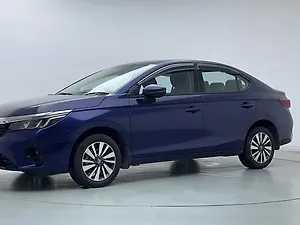 2023 VX Petrol MT [2023-2025] — ₹11.1L on CarWale