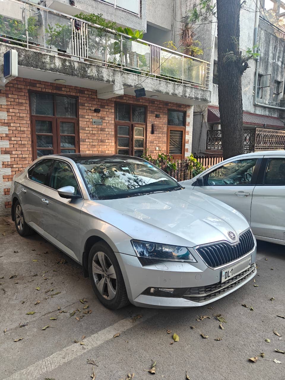 2016 Skoda Superb Style 1.8 TSI AT for sale on Truwo, New Delhi