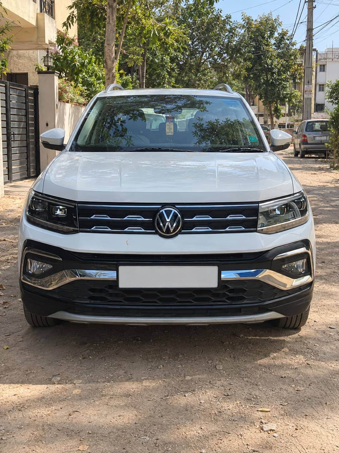 2023 Volkswagen TAIGUN TOPLINE 1.0 TSI MT for sale on Truwo, Shikarpur