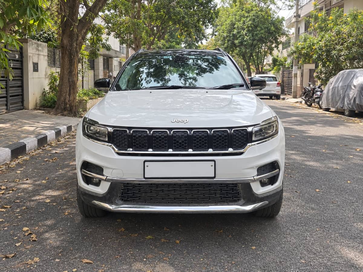 2023 Jeep Meridian LIMITED (O) 4X2 AT for sale on Truwo, Bangalore