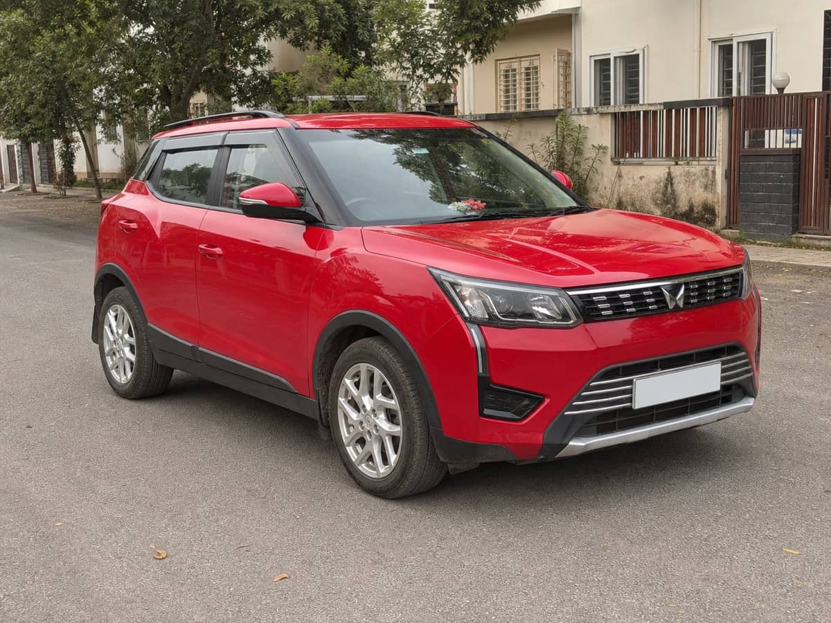 2023 Mahindra XUV300 W8 1.5 DIESEL for sale on Truwo, Bangalore