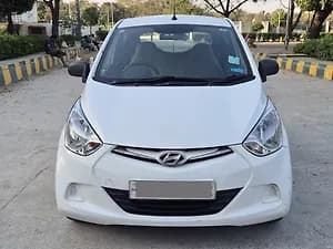 2017 Magna + — ₹2.65L on CarWale