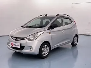 2017 Era + — ₹2.25L on CarWale