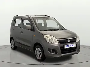 2016 VXI — ₹2.36L on CarWale