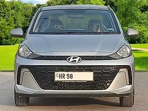 2023 S Petrol Manual — ₹5.80L on CarWale