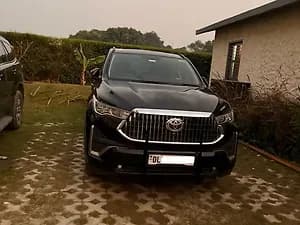 2024 ZX Hybrid (Electric + Petrol) Automatic (e-CVT) 7 STR — ₹30.0L on CarWale