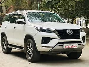 2023 4x2 2WD Diesel 2.8L Turbo Automatic — ₹36.0L on CarWale