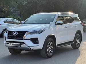 2021 4x2 2WD Diesel 2.8L Turbo Automatic — ₹31.5L on CarWale