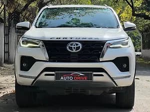 2021 4x2 2WD Diesel 2.8L Turbo 6 Speed Manual — ₹28.5L on CarWale