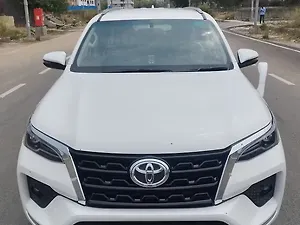 2026 4x2 2WD Petrol 2.7L Automatic — ₹38.5L on CarWale