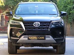 2023 4x2 2WD Diesel 2.8L Turbo Automatic — ₹36.5L on CarWale