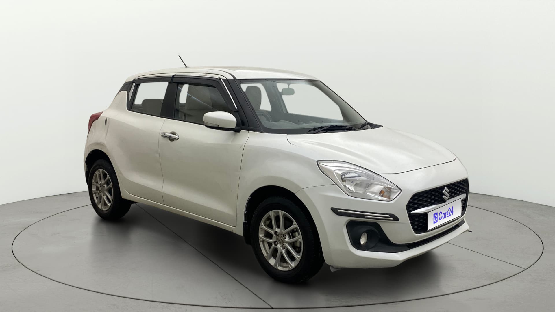2023 ZXI — ₹6.45L on Cars24