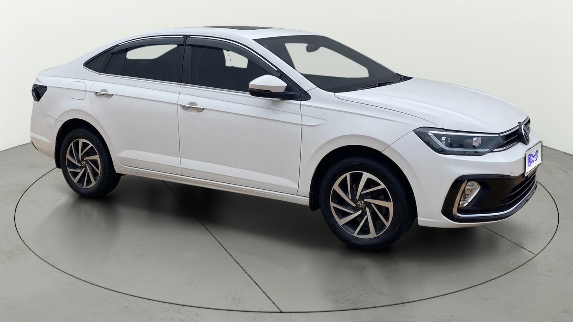 2024 TOPLINE TSI 1.0 AT — ₹13.4L on Cars24