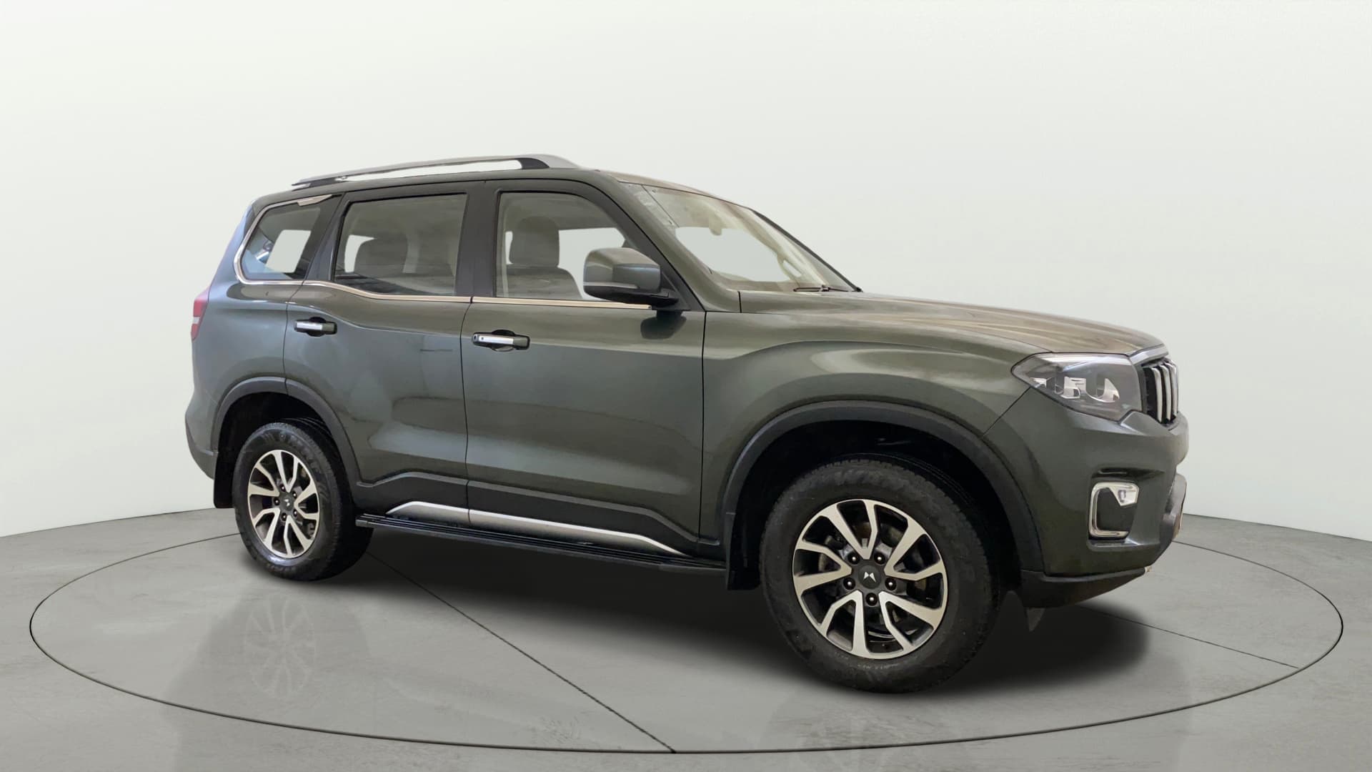 2022 Z8 L PETROL AT 7 STR — ₹15.8L on Cars24