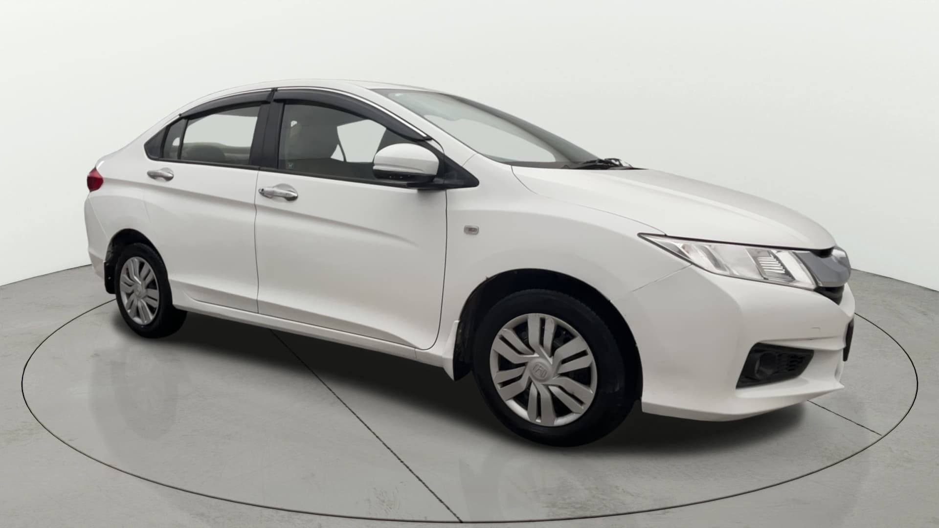 2015 1.5L I-VTEC SV — ₹3.33L on Cars24