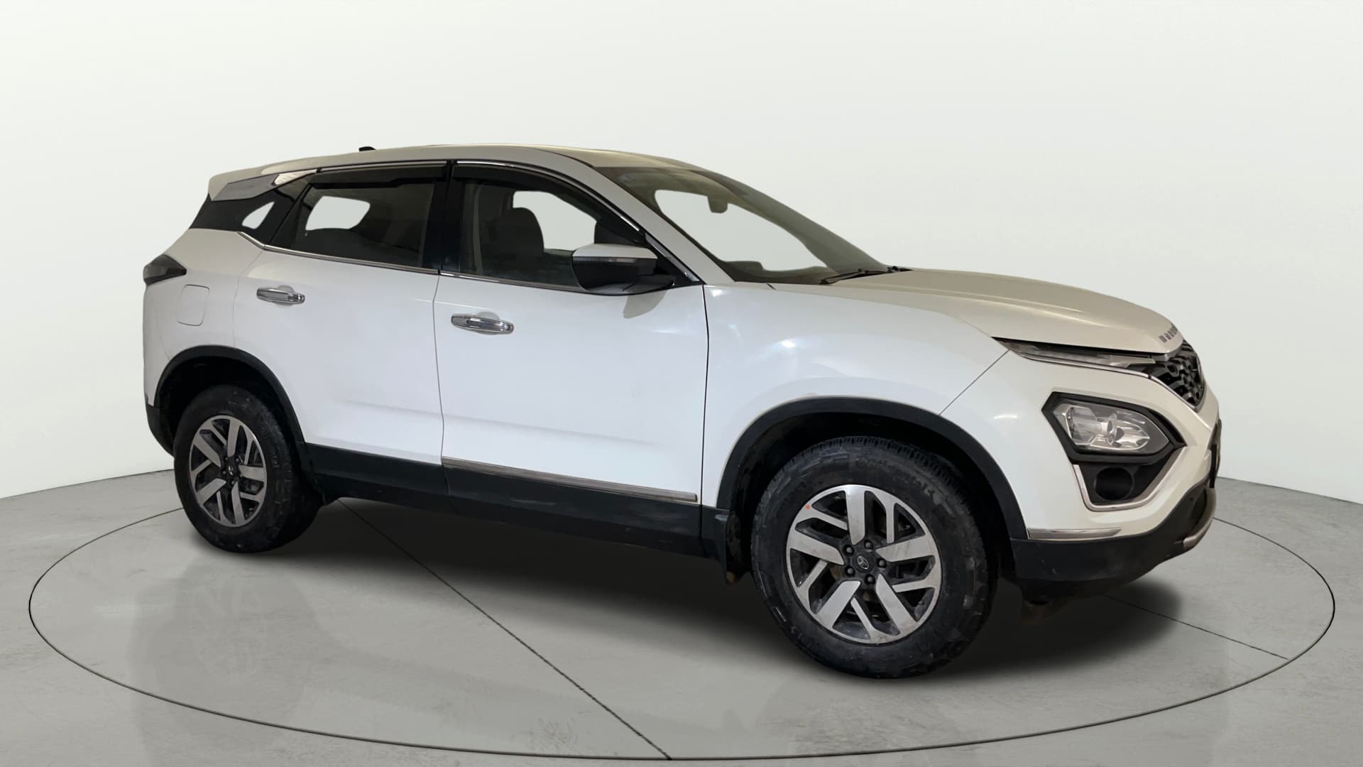 2021 XZA PLUS 2.0L — ₹9.69L on Cars24