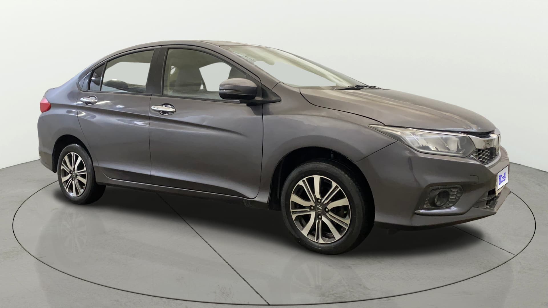 2019 1.5L I-VTEC V MT — ₹5.40L on Cars24