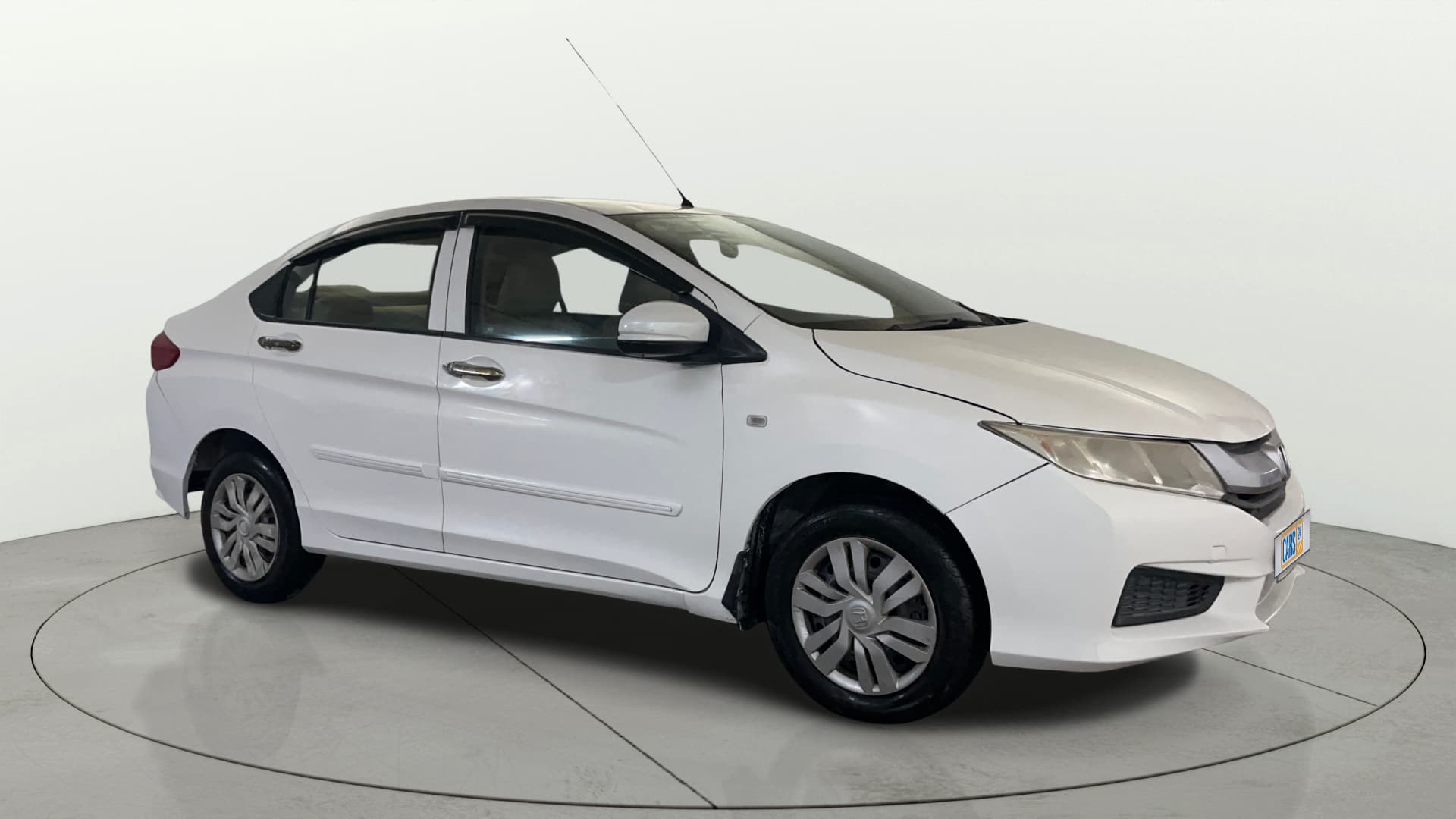2014 1.5L I-VTEC S MT — ₹2.72L on Cars24