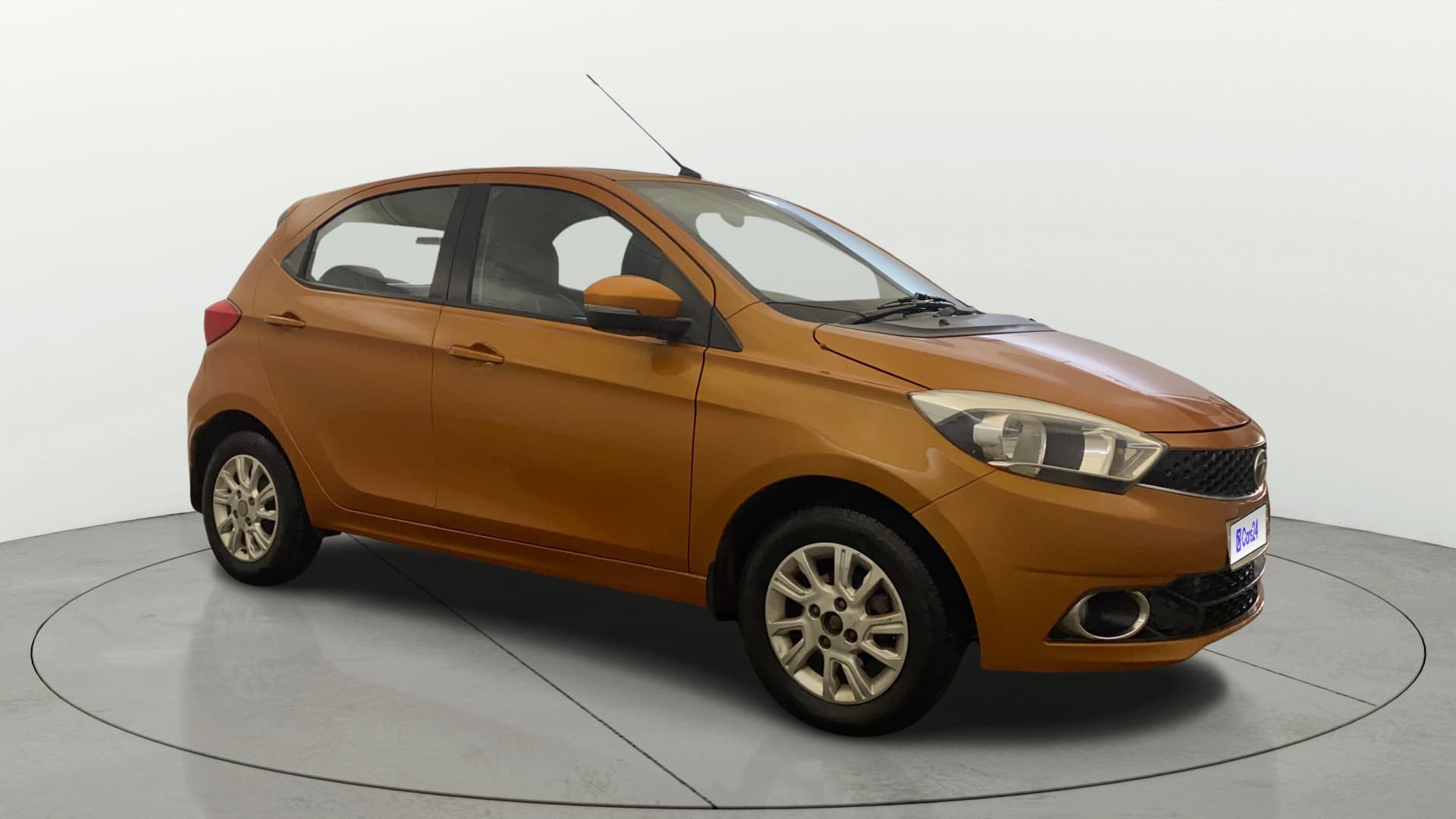 2017 XZA PETROL — ₹2.80L on Cars24