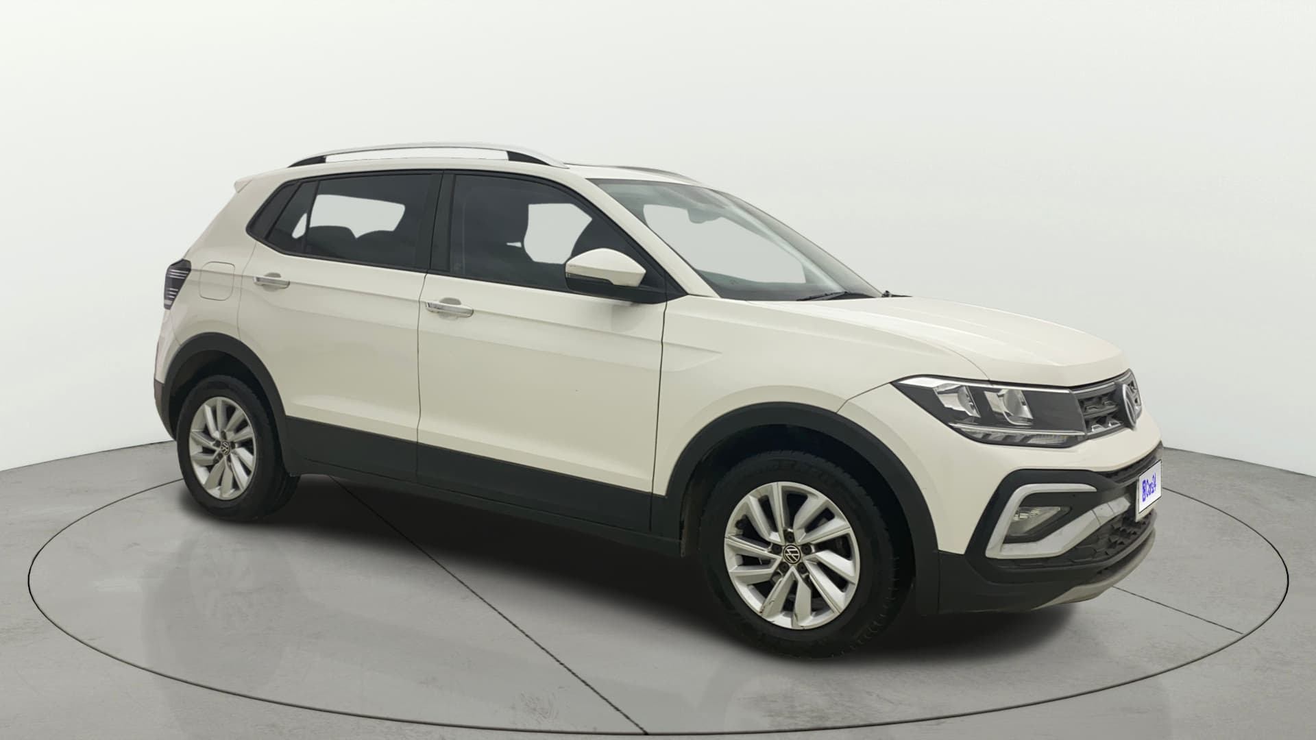 2025 Highline Plus 1.0 TSI AT — ₹12.3L on Cars24