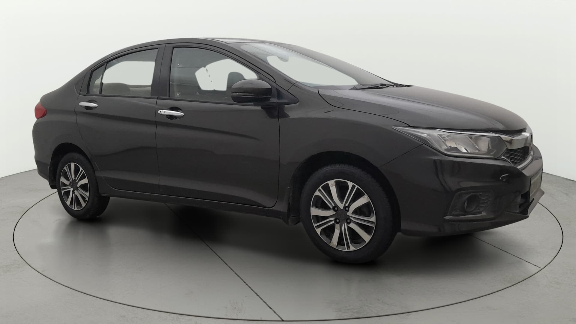 2018 1.5L I-VTEC V MT — ₹6.93L on Cars24