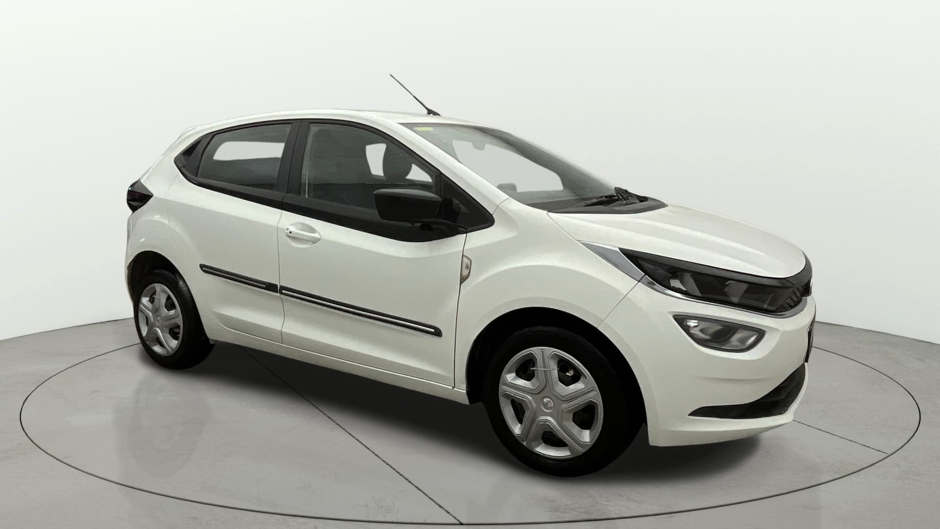 2020 XT PETROL — ₹4.42L on Cars24