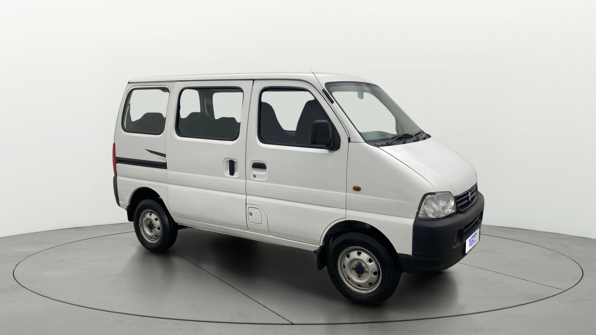 2021 7 STR STD(O) — ₹4.60L on Cars24